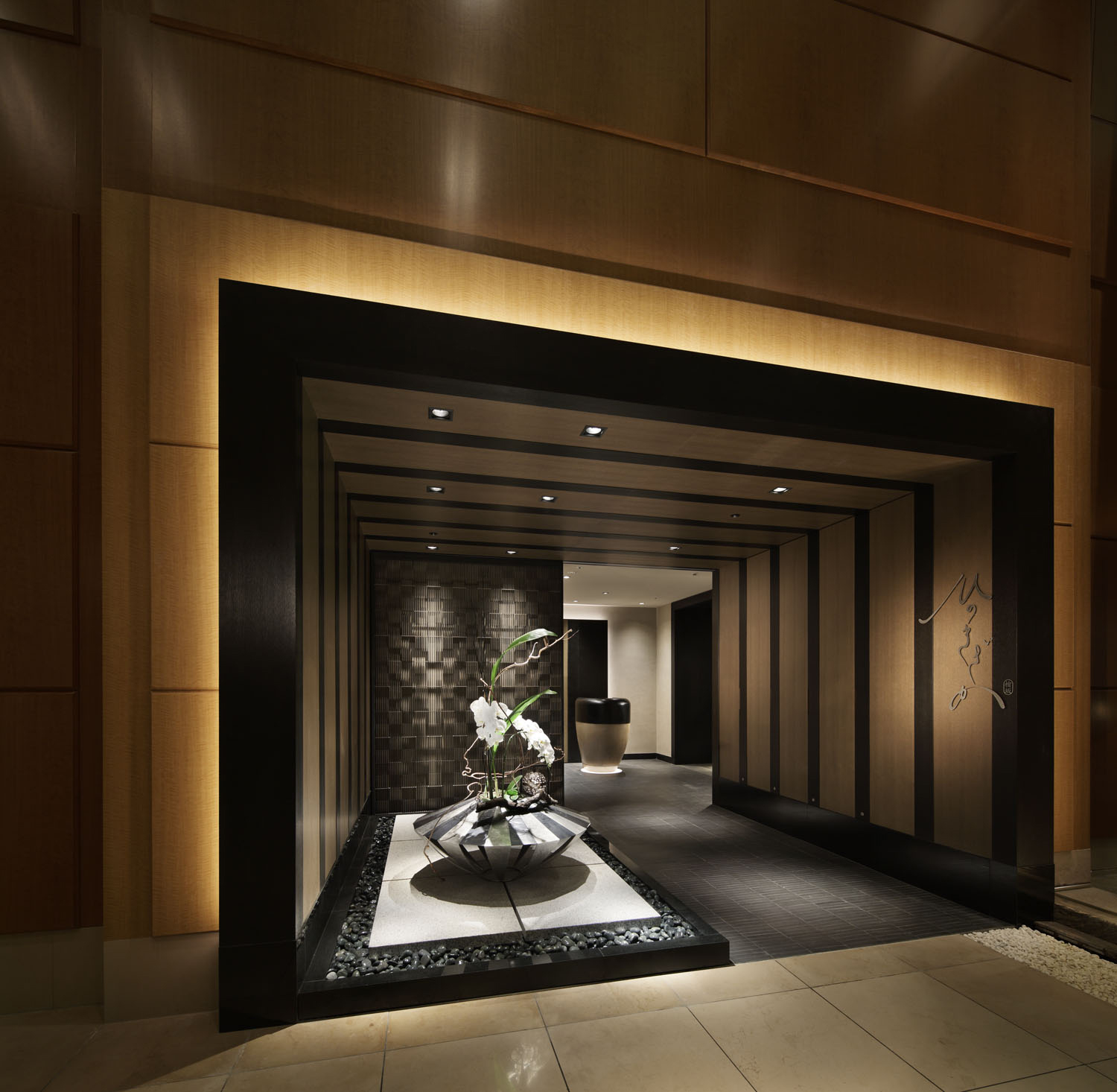 ザ・リッツ・カールトン東京 – 村山木工